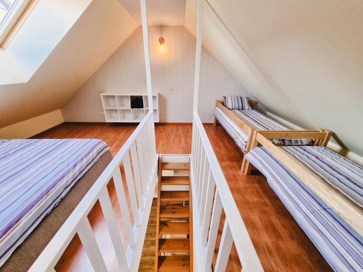 Hotel Viesu Nams Kapsargi Windawa Zewnętrze zdjęcie
